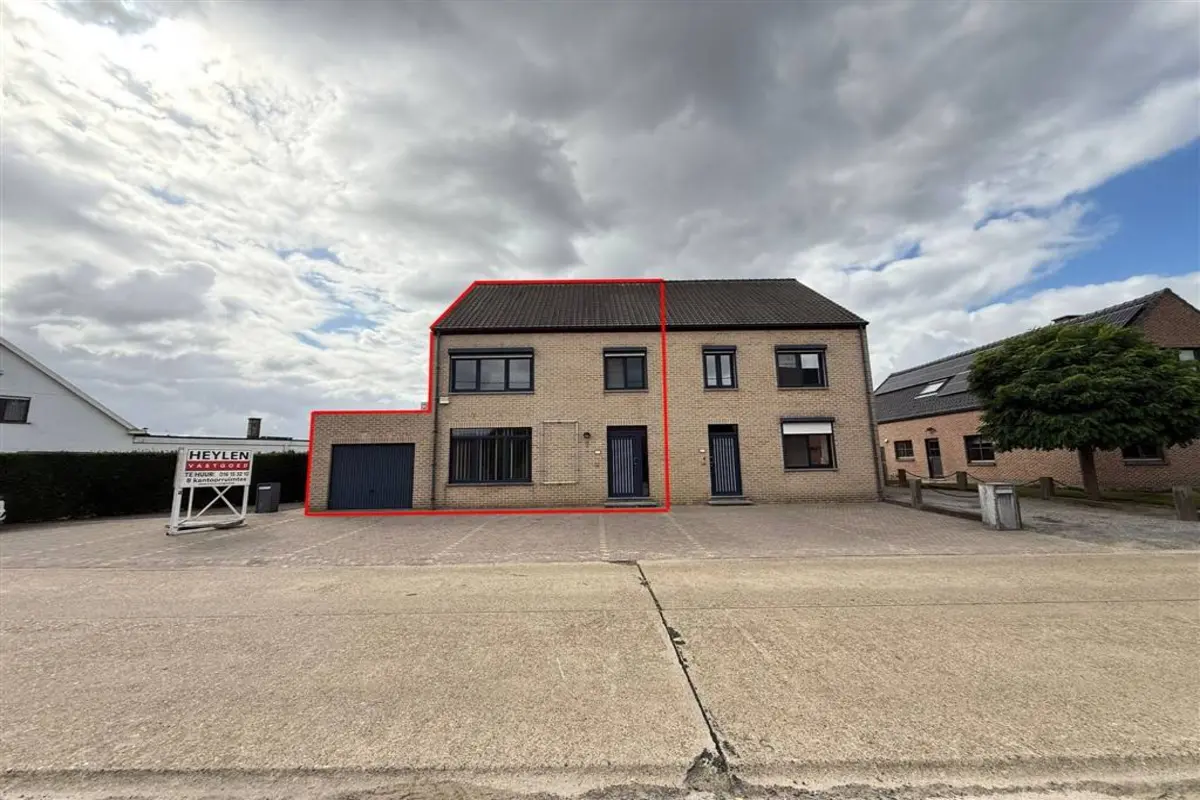 Handelszaak te  huur in Baal 3128 1200.00€  slaapkamers 272.00m² - Zoekertje 586320