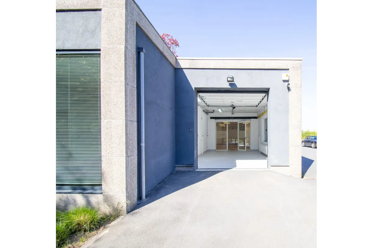 Commerce à louer à Nivelles 1400 4500.00€  chambres 522.00m² - Annonce 587353