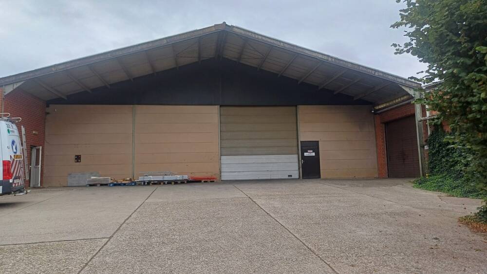 Handelszaak te  huur in Diest 3290 2060.00€  slaapkamers m² - Zoekertje 588332