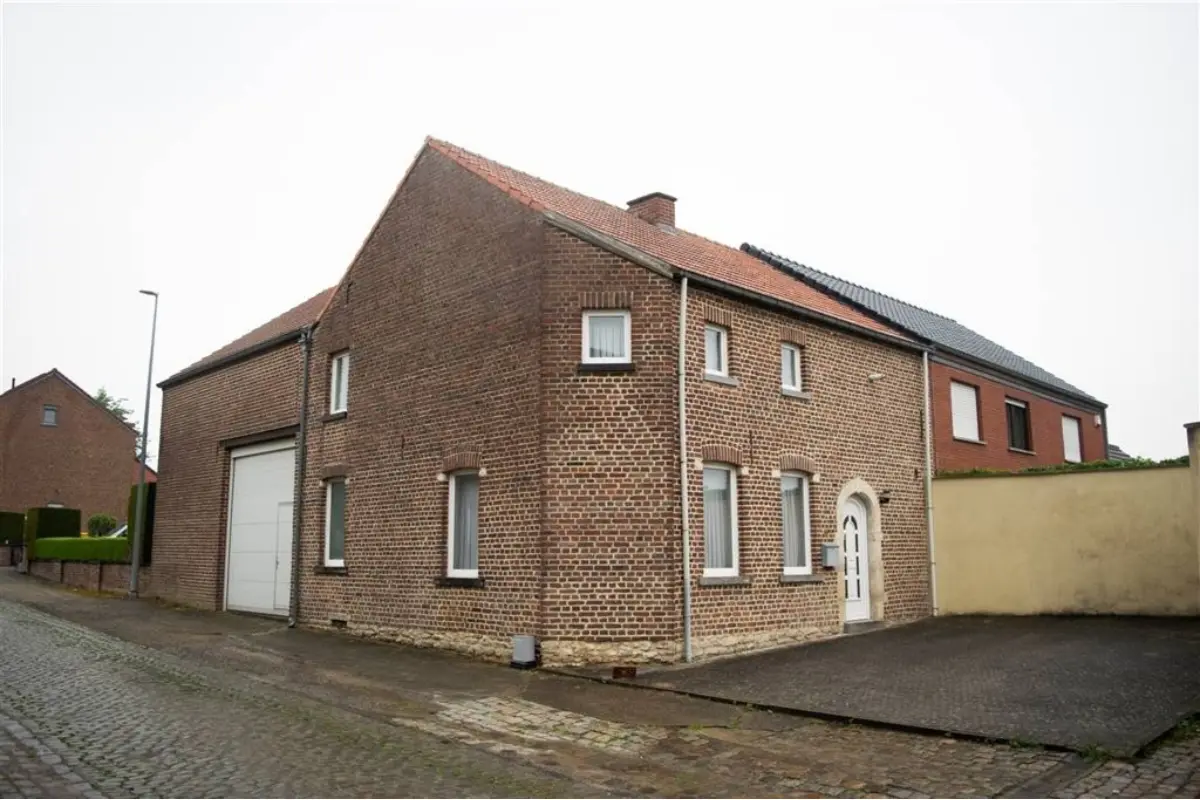 Huis te  koop in Hoegaarden 3320 295000.00€ 2 slaapkamers 107.00m² - Zoekertje 587909