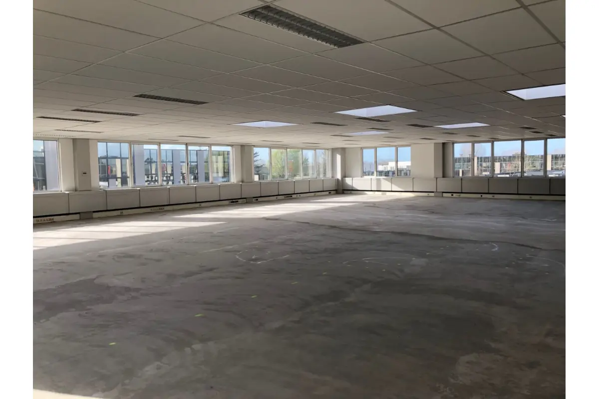 Commerce à louer à Zaventem 1930 4167.00€  chambres 1000.00m² - Annonce 588867