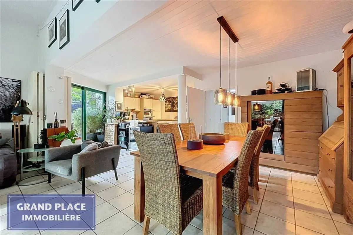 Duplex à vendre à Wezembeek-Oppem 1970 560000.00€ 4 chambres 160.00m² - Annonce 589556