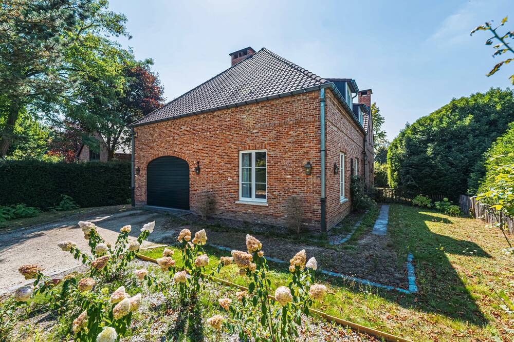 Huis te koop in Wezembeek-Oppem 1970 1095000.00€ 4 slaapkamers 240.00m² - Zoekertje 589183