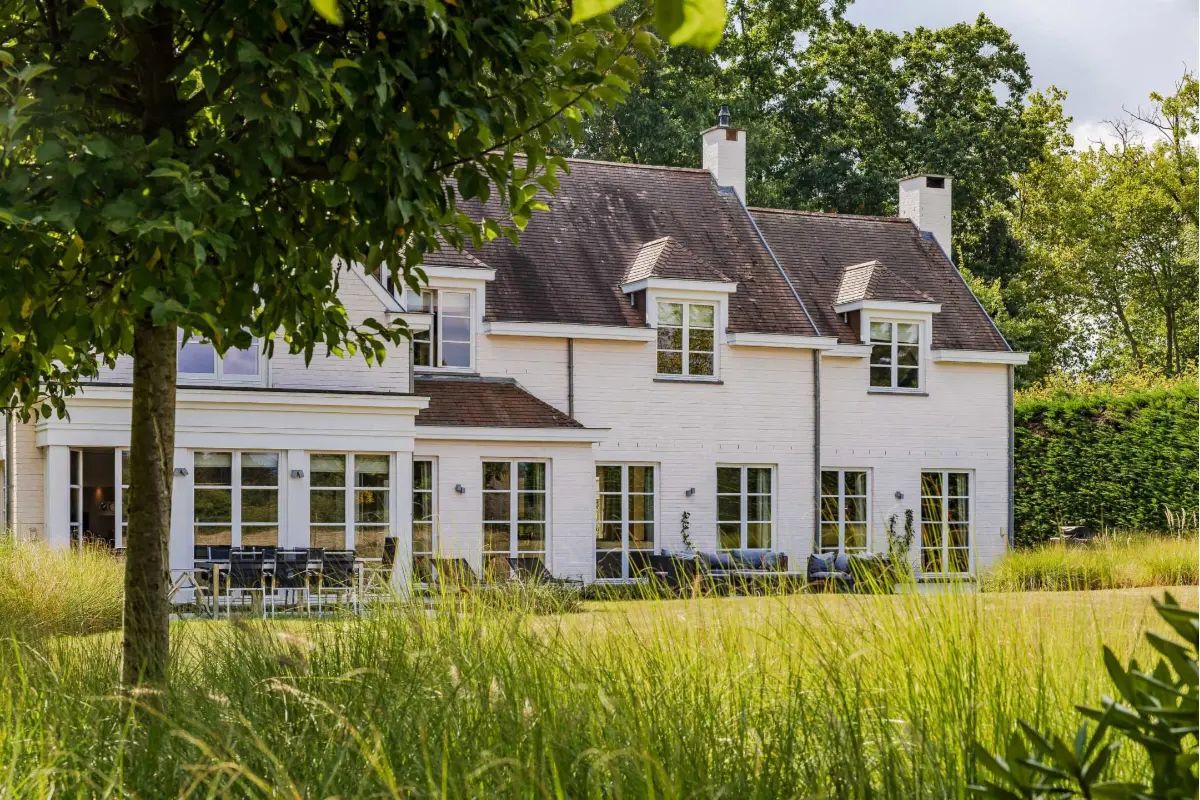 Villa te  koop in Waterloo 1410 2450000.00€ 5 slaapkamers 500.00m² - Zoekertje 590432