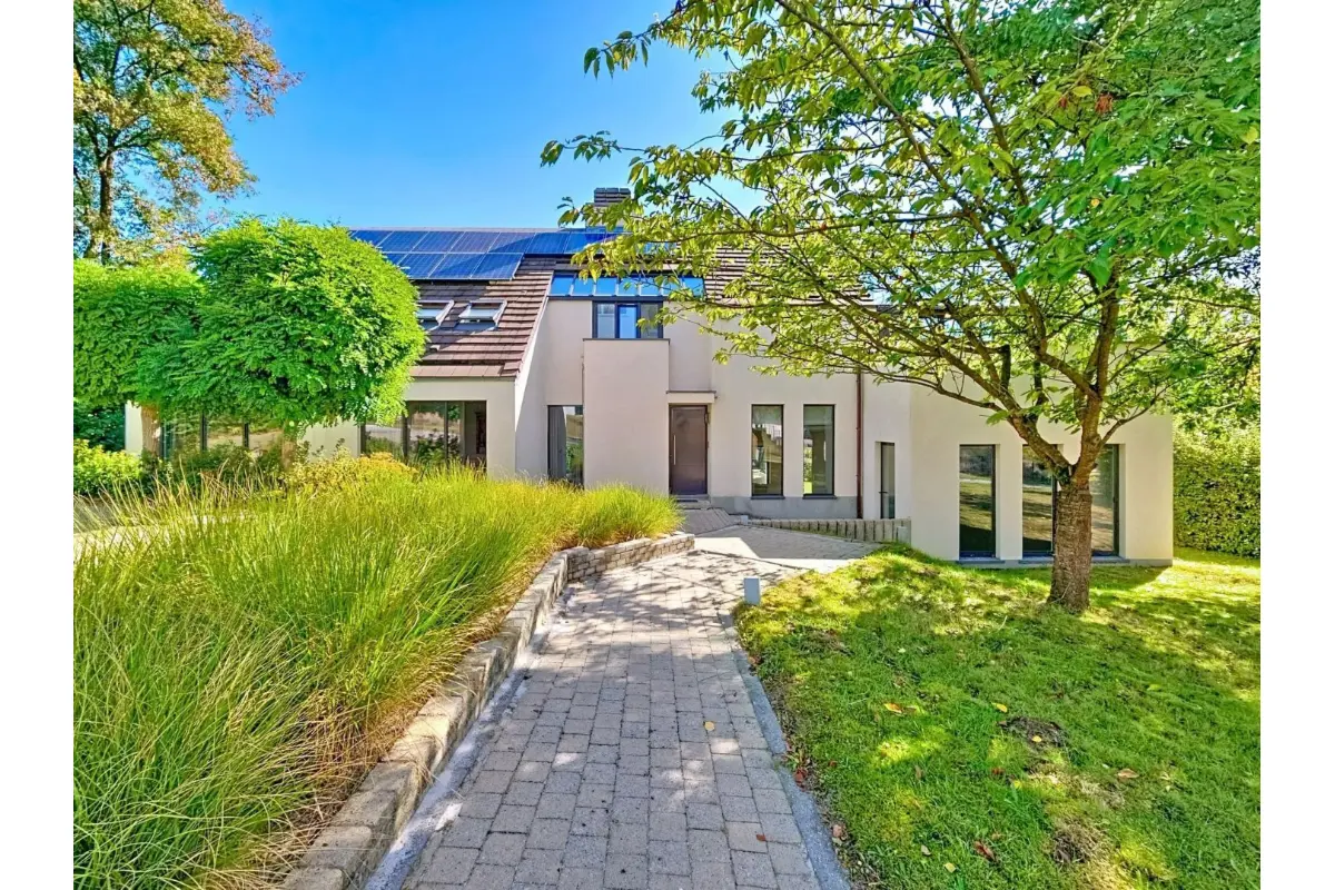 Villa te  koop in Mont-Saint-Guibert 1435 995000.00€ 6 slaapkamers 480.00m² - Zoekertje 591591