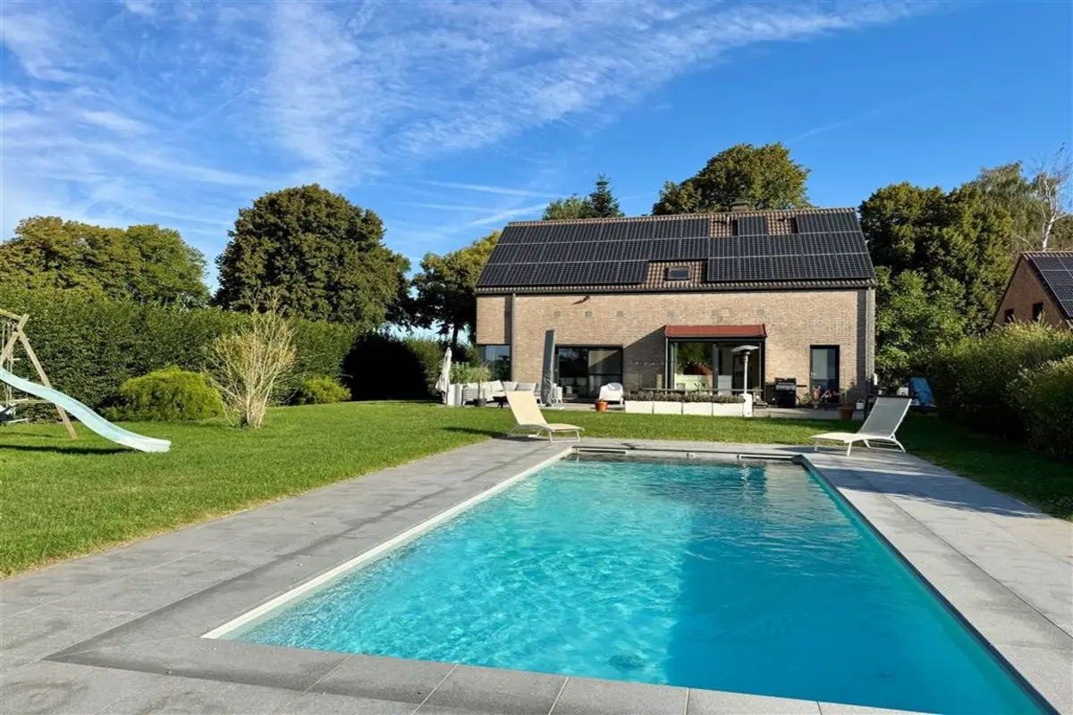 Huis te  in Walhain 1457 745000.00€  slaapkamers 225.00m² - Zoekertje 591942