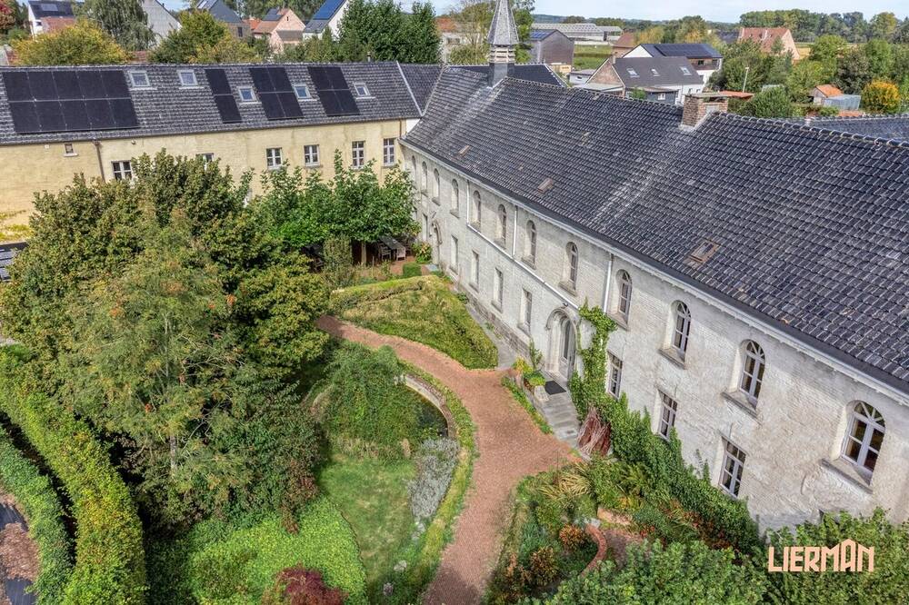 Commerce à vendre à Biévène 1547 1395000.00€ chambres m² - Annonce 593006