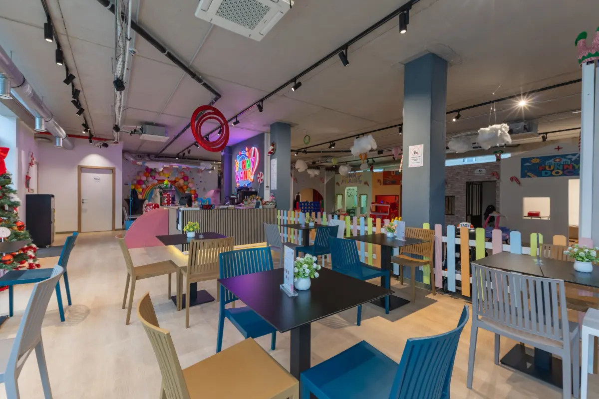 Handelszaak te  koop in Sint-Pieters-Leeuw 1600 610369.80€  slaapkamers 250.00m² - Zoekertje 592900