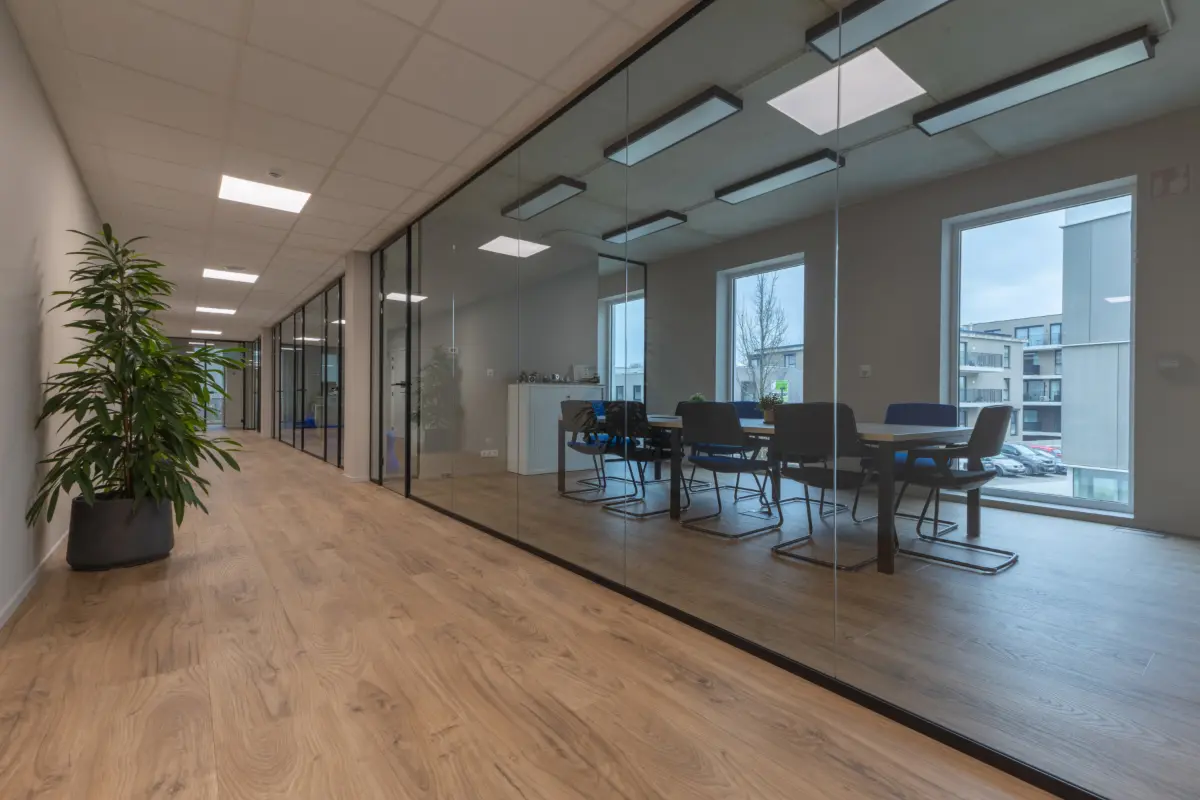 Handelszaak te  koop in Sint-Pieters-Leeuw 1600 426224.00€  slaapkamers 267.00m² - Zoekertje 592902