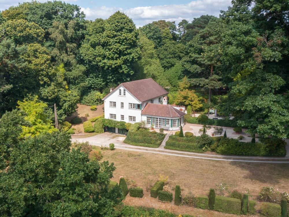 Huis te  koop in Biez 1390 1250000.00€ 6 slaapkamers 396.00m² - Zoekertje 593013