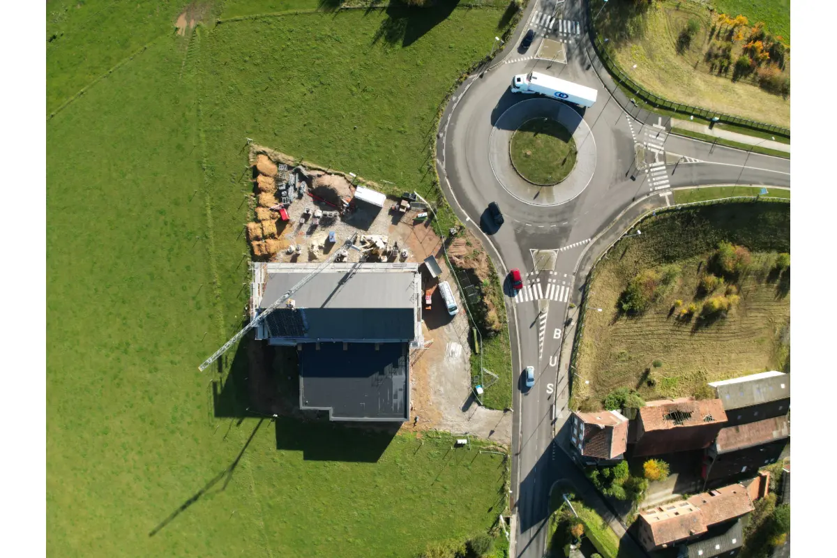 Handelszaak te  huur in Tubeke 1480 4495.00€  slaapkamers 300.00m² - Zoekertje 593881