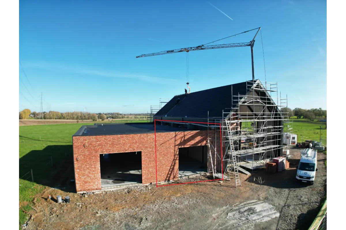 Handelszaak te  huur in Tubeke 1480 2350.00€  slaapkamers 157.00m² - Zoekertje 593882