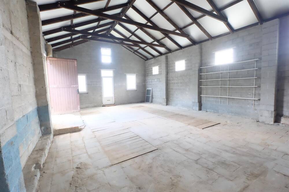 Commerce à louer à Rebecq 1430 575.00€ chambres 125.00m² - Annonce 593385