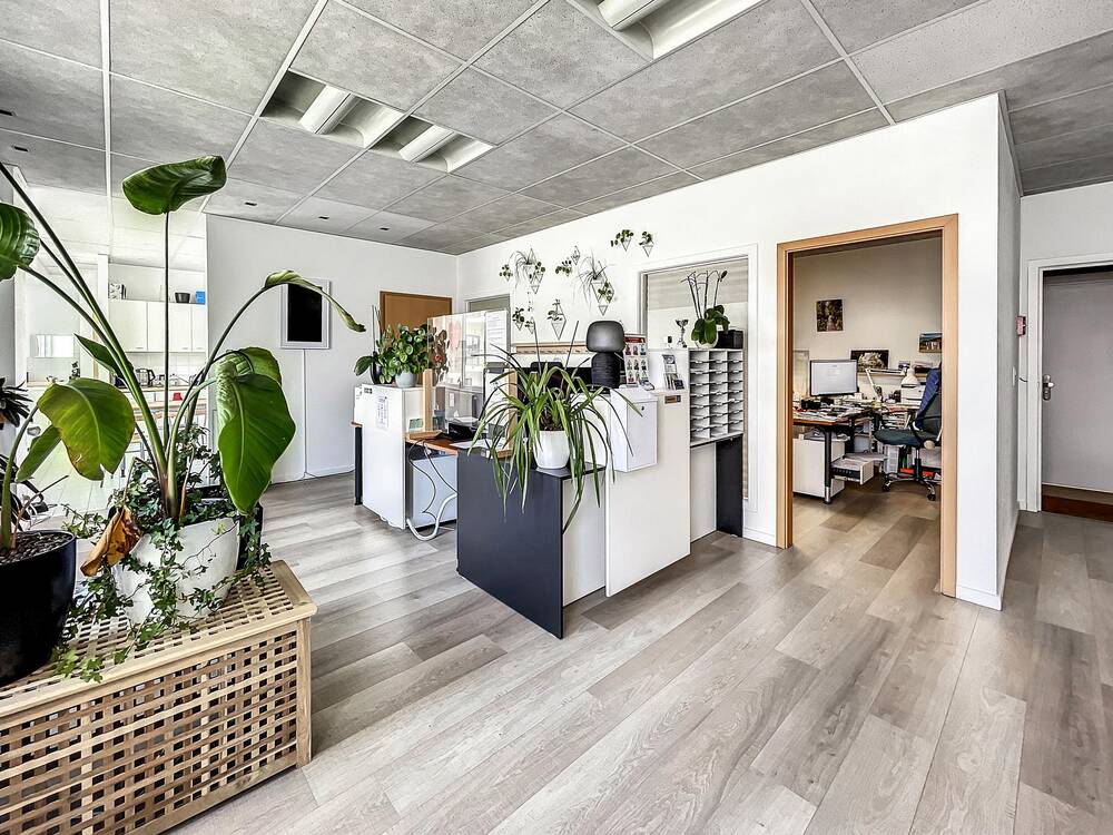 Commerce à louer à Rixensart 1330 1500.00€ chambres 125.00m² - Annonce 593817