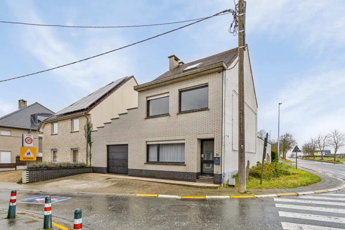 Huis te  koop in Liedekerke 1770 330000.00€  slaapkamers 329.00m² - Zoekertje 594431