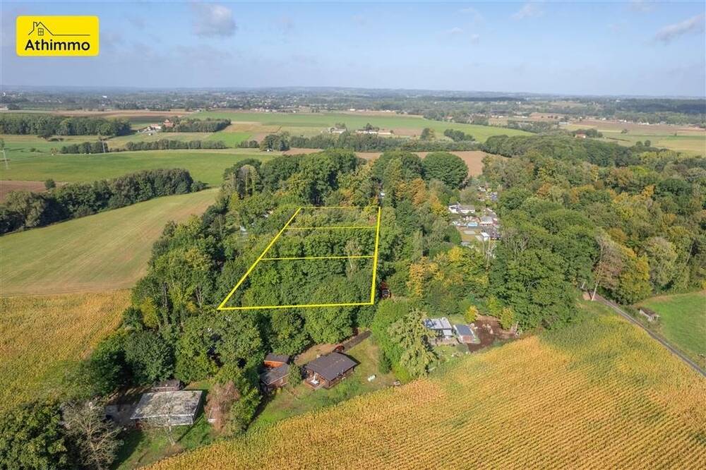 Terrain à vendre à Biévène 1547 133920.00€ chambres m² - Annonce 595582
