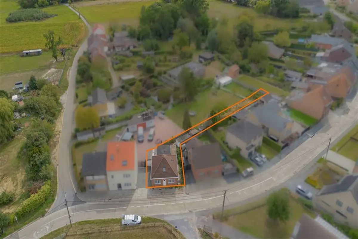 Huis te  koop in Kapelle-op-den-Bos 1880 250000.00€ 2 slaapkamers 100.00m² - Zoekertje 596319