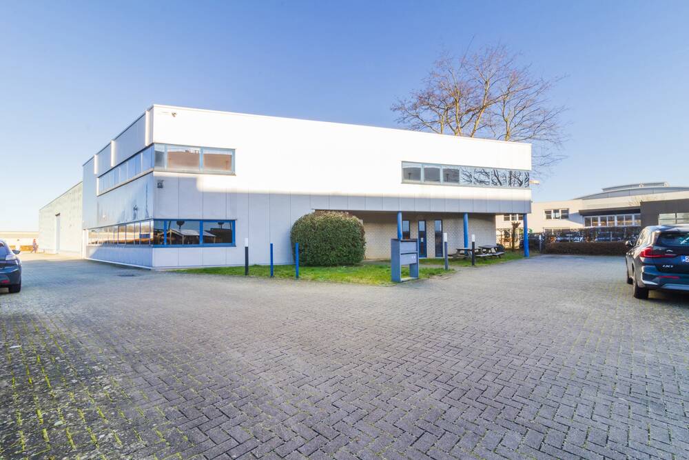 Handelszaak te  koop in Waver 1300 1750000.00€  slaapkamers 1349.00m² - Zoekertje 595955