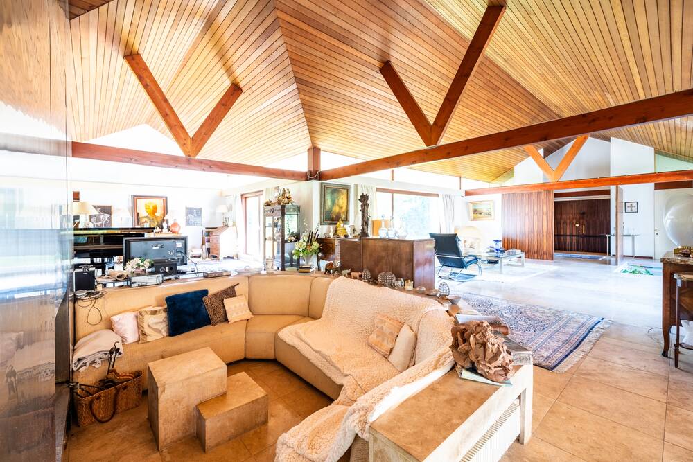 Villa te  koop in Genepiën 1470 825000.00€ 5 slaapkamers 338.00m² - Zoekertje 596330