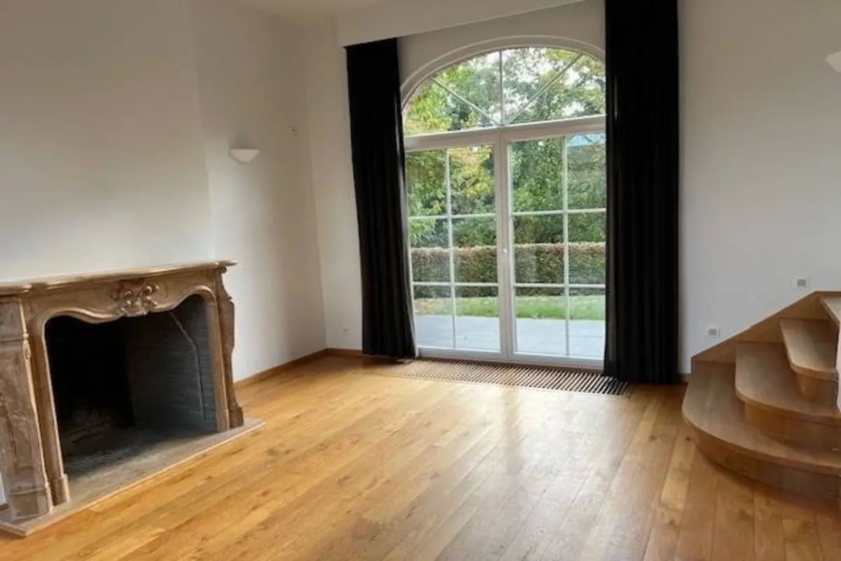 Villa à louer à Hoeilaart 1560 3450.00€ 5 chambres 350.00m² - Annonce 597900