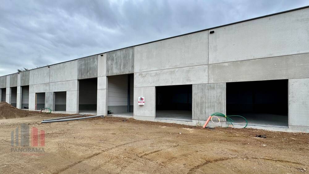 Commerce à louer à Affligem 1790 1800.00€  chambres 246.00m² - Annonce 596866