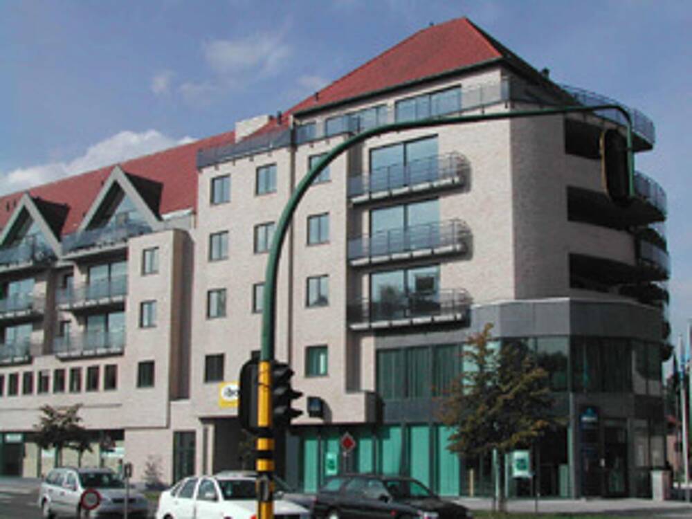 Commerce à louer à Overijse 3090 4000.00€  chambres 743.00m² - Annonce 597060