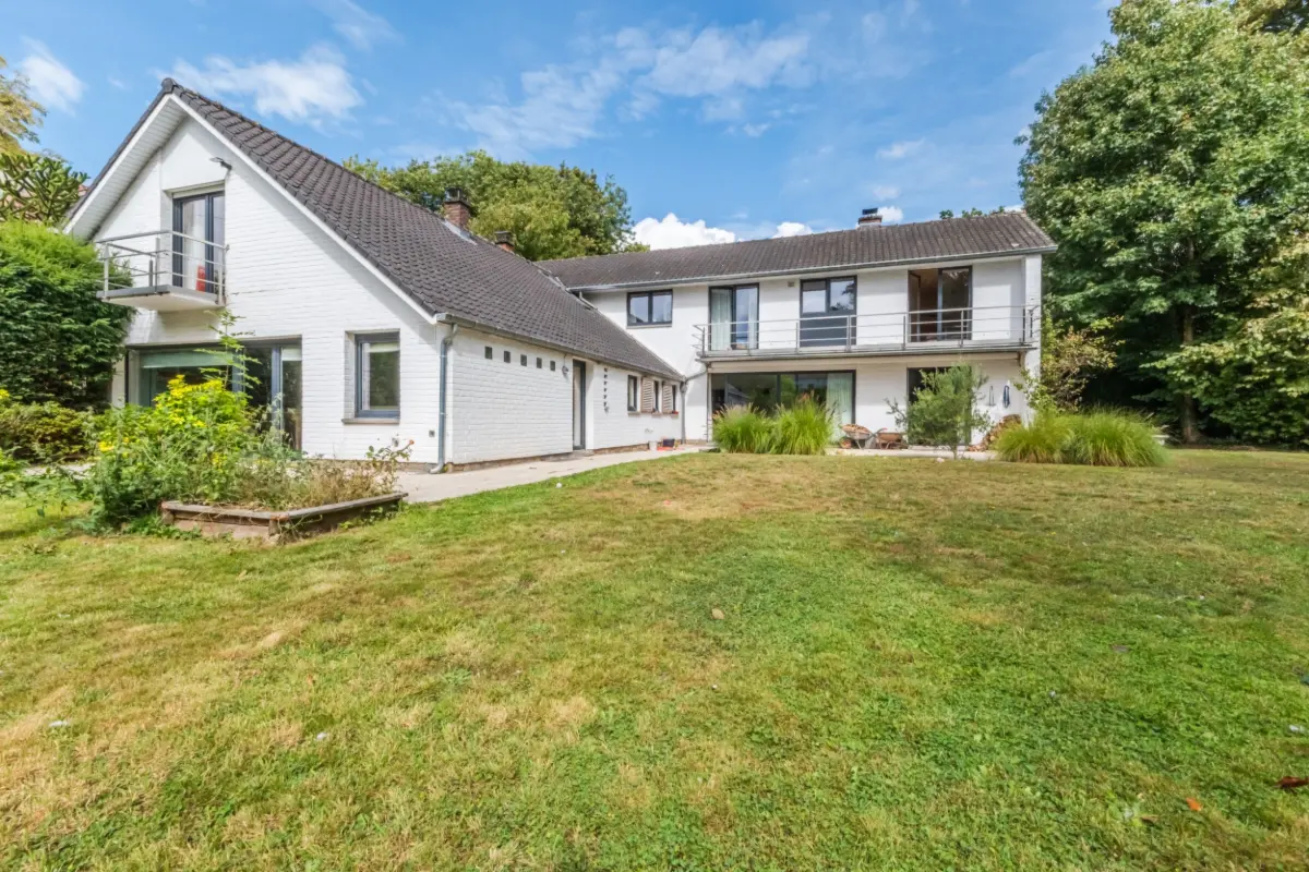 Huis te  koop in Wezembeek-Oppem 1970 1385000.00€ 4 slaapkamers 300.00m² - Zoekertje 598898