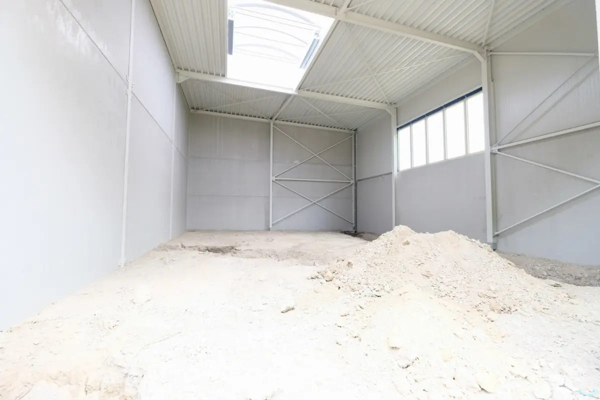 Commerce à louer à Leeuw-Saint-Pierre 1600 2000.00€  chambres 164.00m² - Annonce 600123