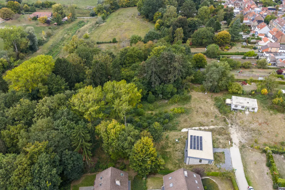 Grond te  koop in Sint-Genesius-Rode 1640 2100000.00€  slaapkamers m² - Zoekertje 600913