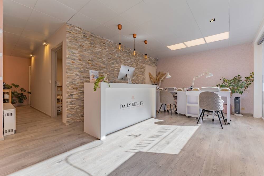 Handelszaak te koop in Hal 1500 195000.00€ slaapkamers 106.03m² - Zoekertje 600906