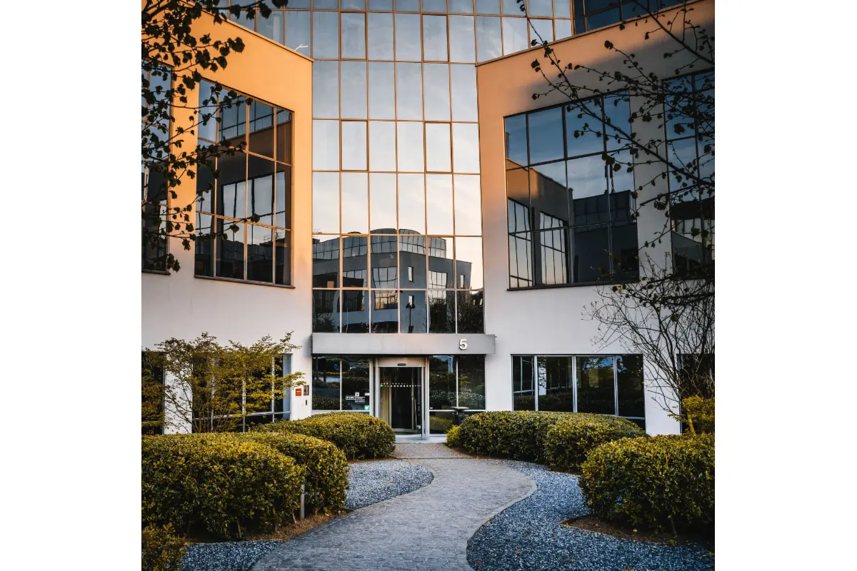 Commerce à louer à Zaventem 1930 5688.00€  chambres 525.00m² - Annonce 602005