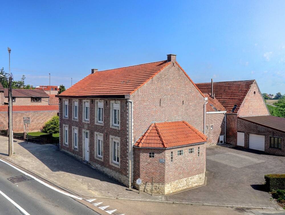 Huis te  koop in Lubbeek 3210 350000.00€ 5 slaapkamers 304.00m² - Zoekertje 602370