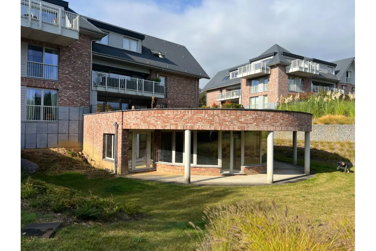 Commerce à vendre à Braine-l'Alleud 1420 190000.00€  chambres 250.00m² - Annonce 659857