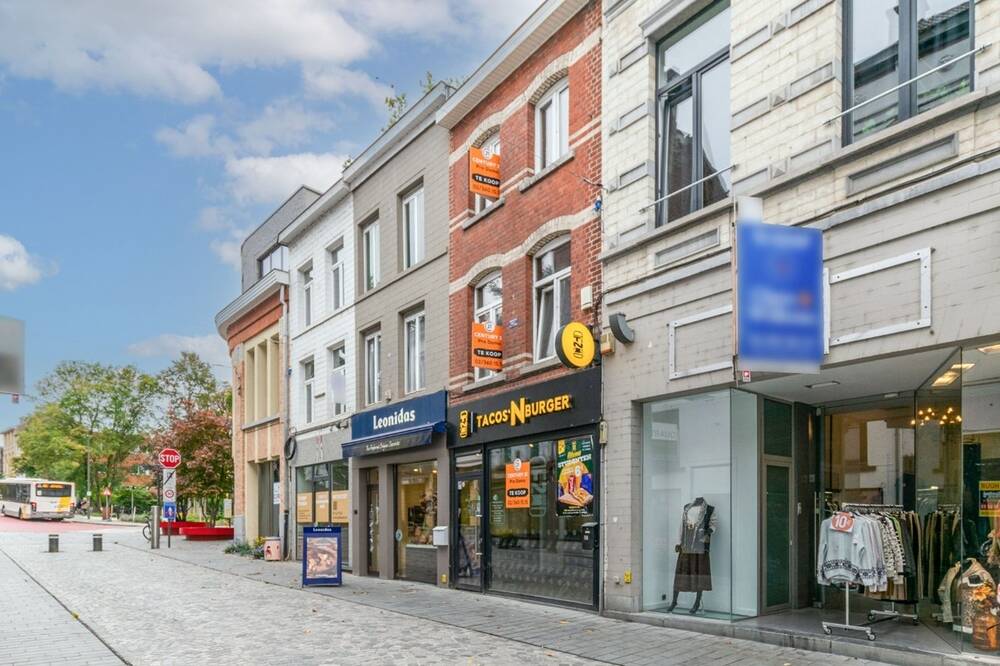 Appartementsgebouw te  koop in Hal 1500 295000.00€ 2 slaapkamers 242.00m² - Zoekertje 601742