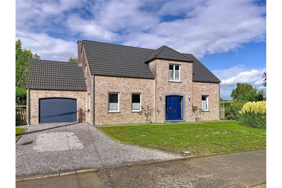 Huis te  koop in Laatwijk 1370 675000.00€ 3 slaapkamers 220.00m² - Zoekertje 602590