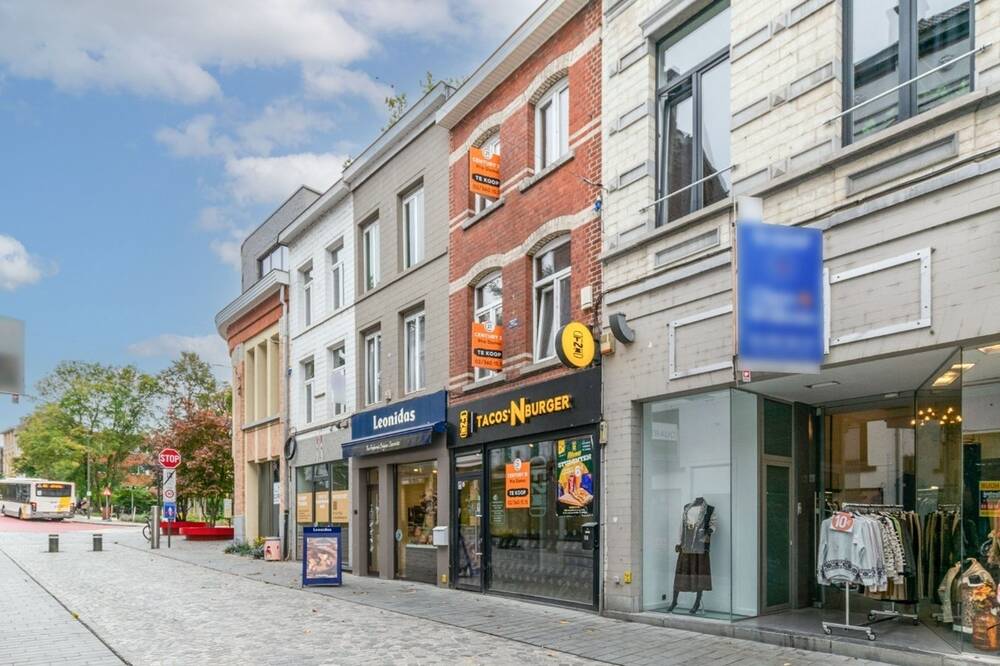 Appartementsgebouw te  koop in Hal 1500 295000.00€  slaapkamers 242.00m² - Zoekertje 601740