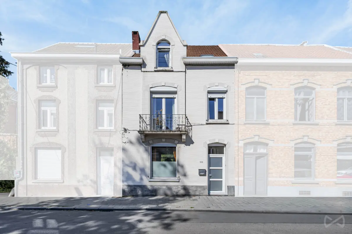 Huis te  koop in Waterloo 1410 449000.00€ 4 slaapkamers 180.00m² - Zoekertje 602308