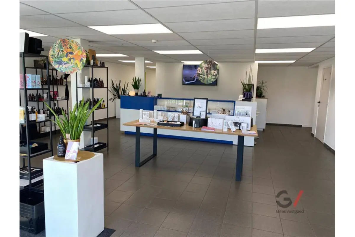 Handelszaak te  huur in Herent 3020 2350.00€  slaapkamers 250.00m² - Zoekertje 604100
