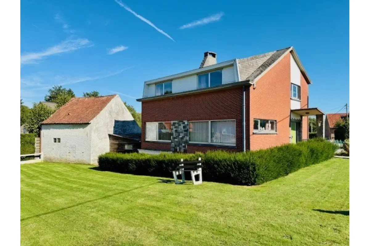 Huis te  koop in Lennik 1750 400000.00€  slaapkamers m² - Zoekertje 604123