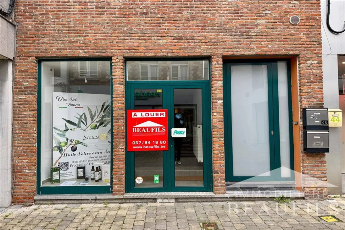 Handelszaak te  in Nijvel 1400 650.00€  slaapkamers 70.00m² - Zoekertje 603403