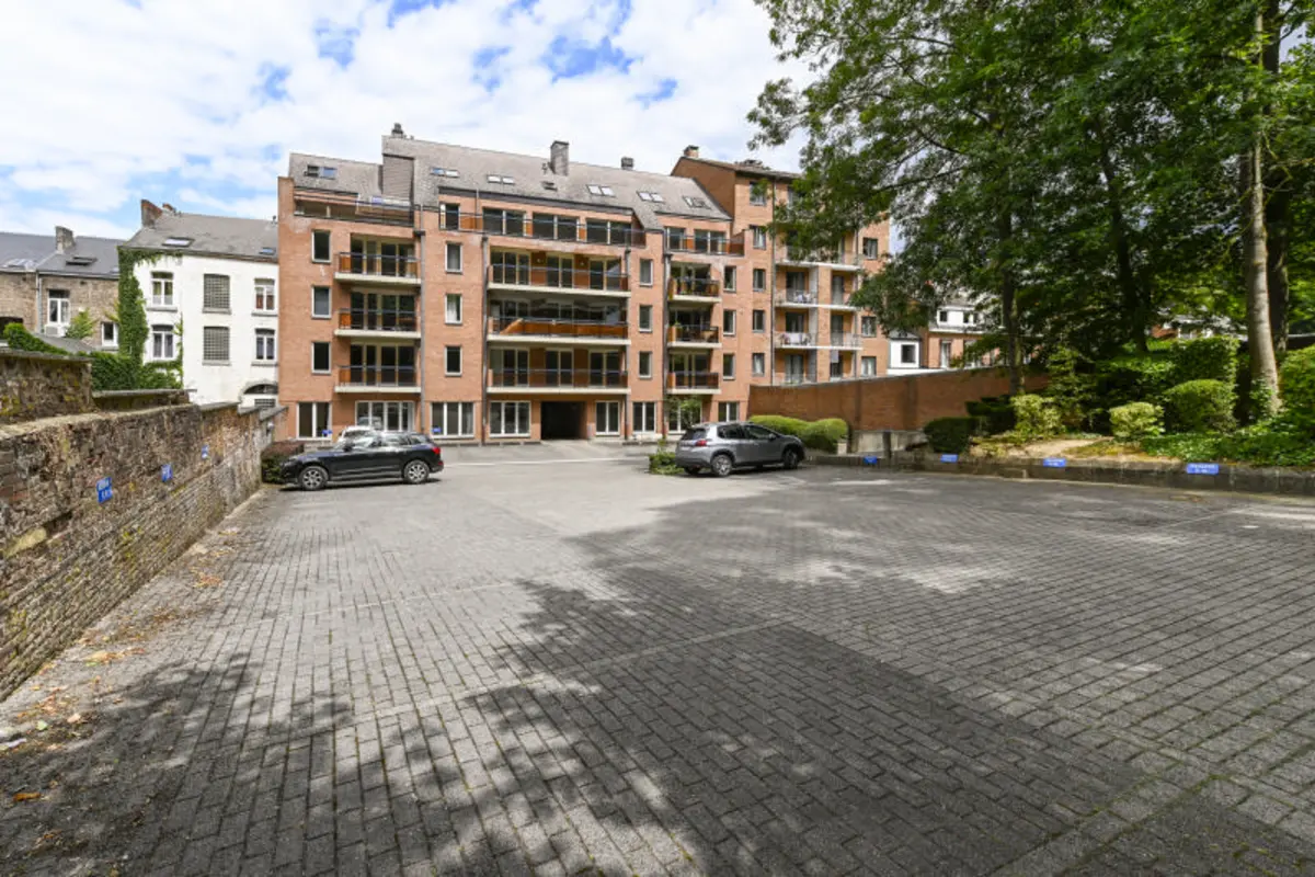 Box à  à Namur 5000 15000.00€  chambres m² - Annonce 603416