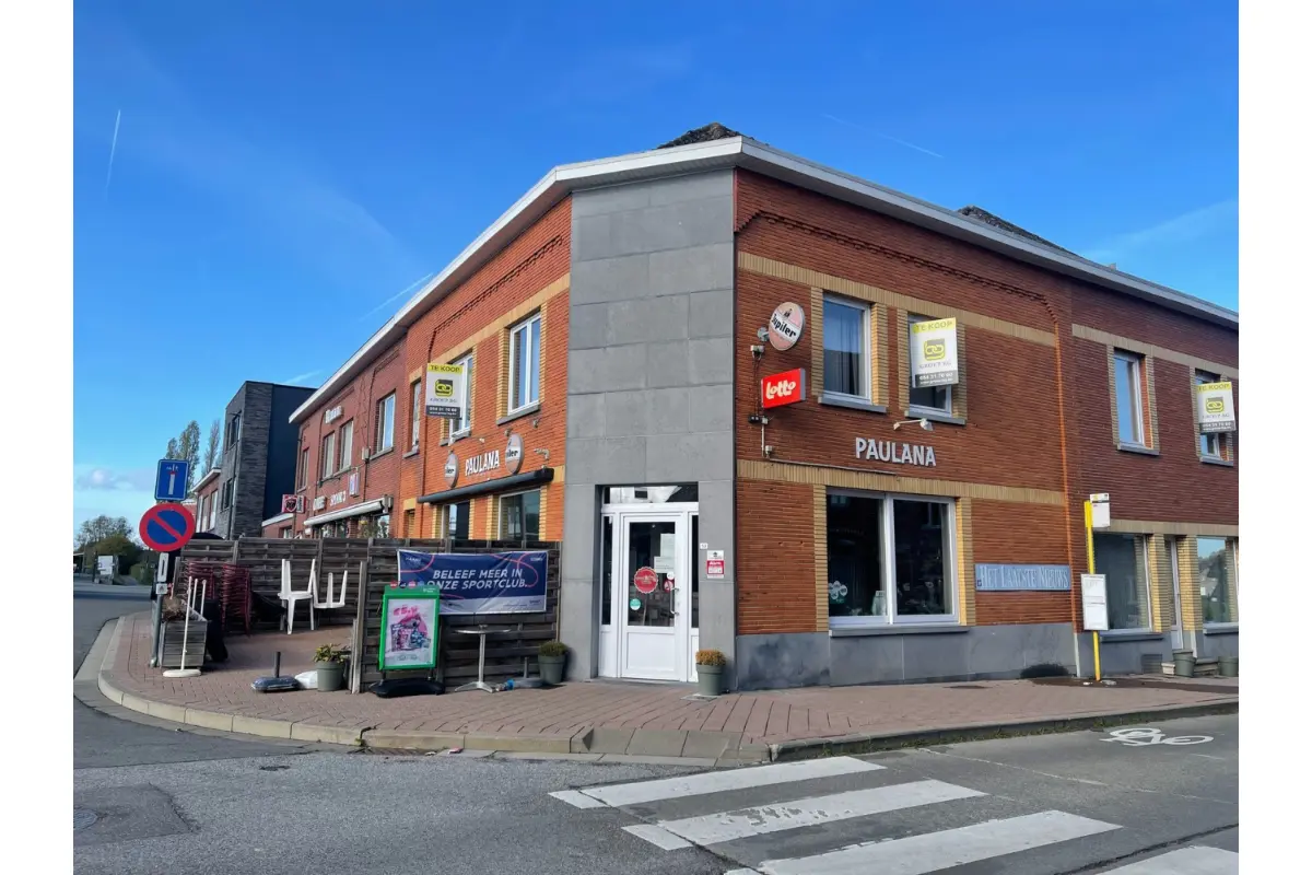 Commerce à vendre à Gammerages 1570 499000.00€ 4 chambres m² - Annonce 604395