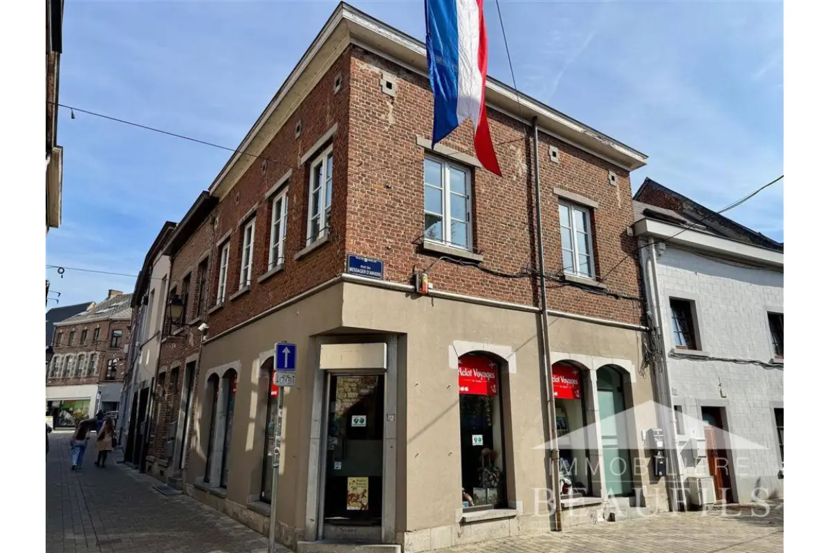 Huis te  koop in Nijvel 1400 280000.00€ 2 slaapkamers 177.00m² - Zoekertje 604936