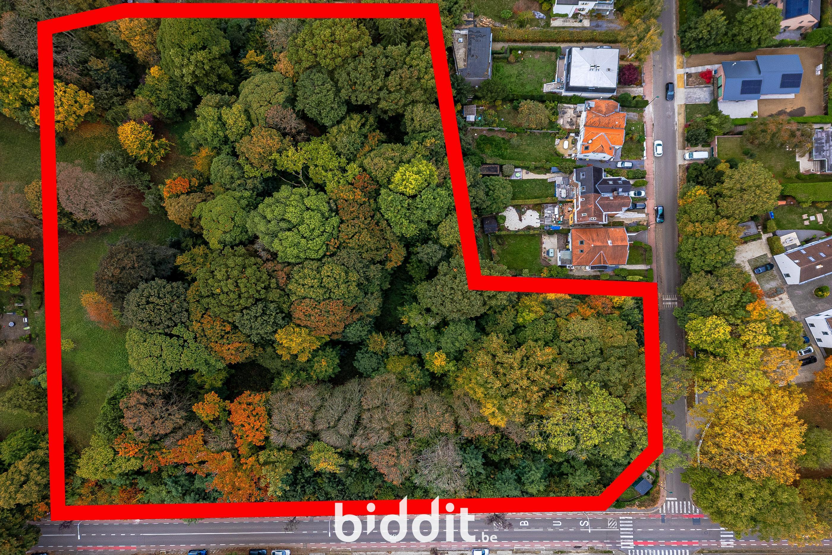 Grond te koop in Sint-Genesius-Rode 1640 214000.00€ slaapkamers m² - Zoekertje 604507