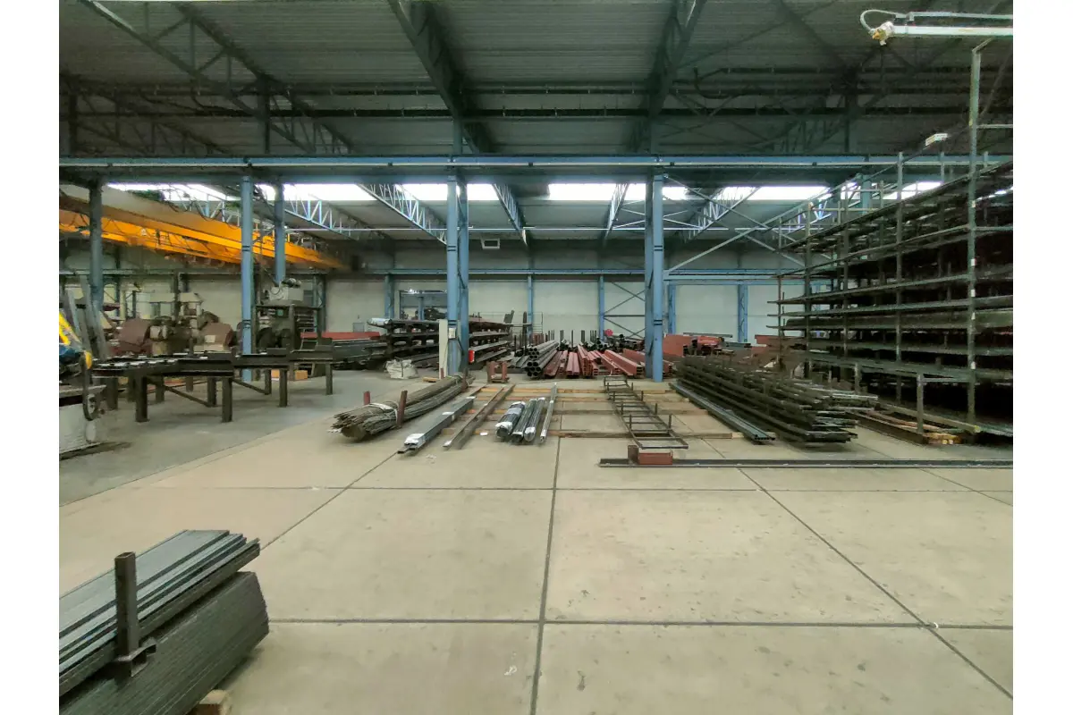 Handelszaak te  huur in Tubeke 1480 17500.00€  slaapkamers 4350.00m² - Zoekertje 604824