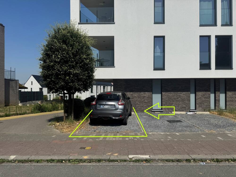 Parking te  koop in Sint-Pieters-Leeuw 1600 14000.00€  slaapkamers m² - Zoekertje 604489