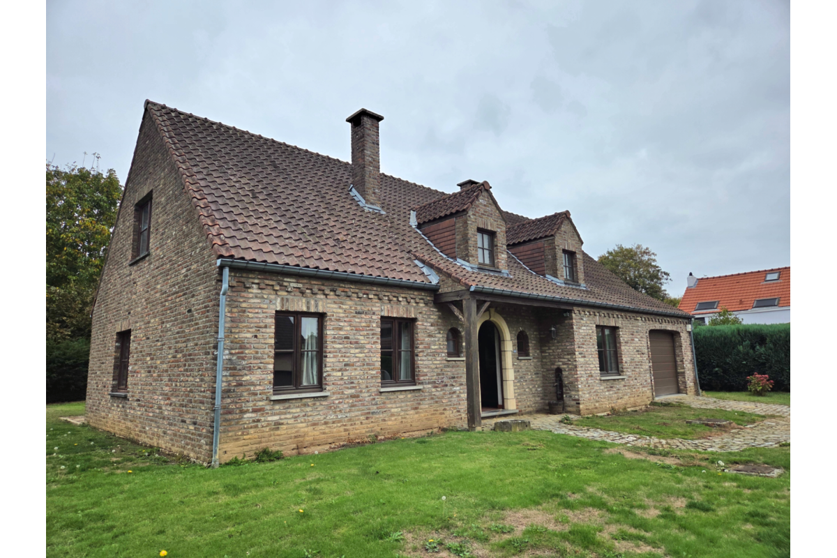 Villa te  koop in Terhulpen 1310 570000.00€ 4 slaapkamers 204.00m² - Zoekertje 605535