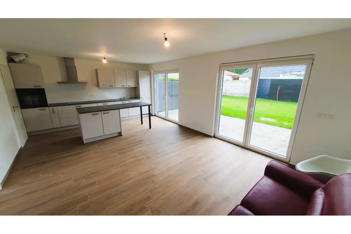 Huis te  huur in Perwijs 1360 1300.00€ 3 slaapkamers 118.00m² - Zoekertje 606113