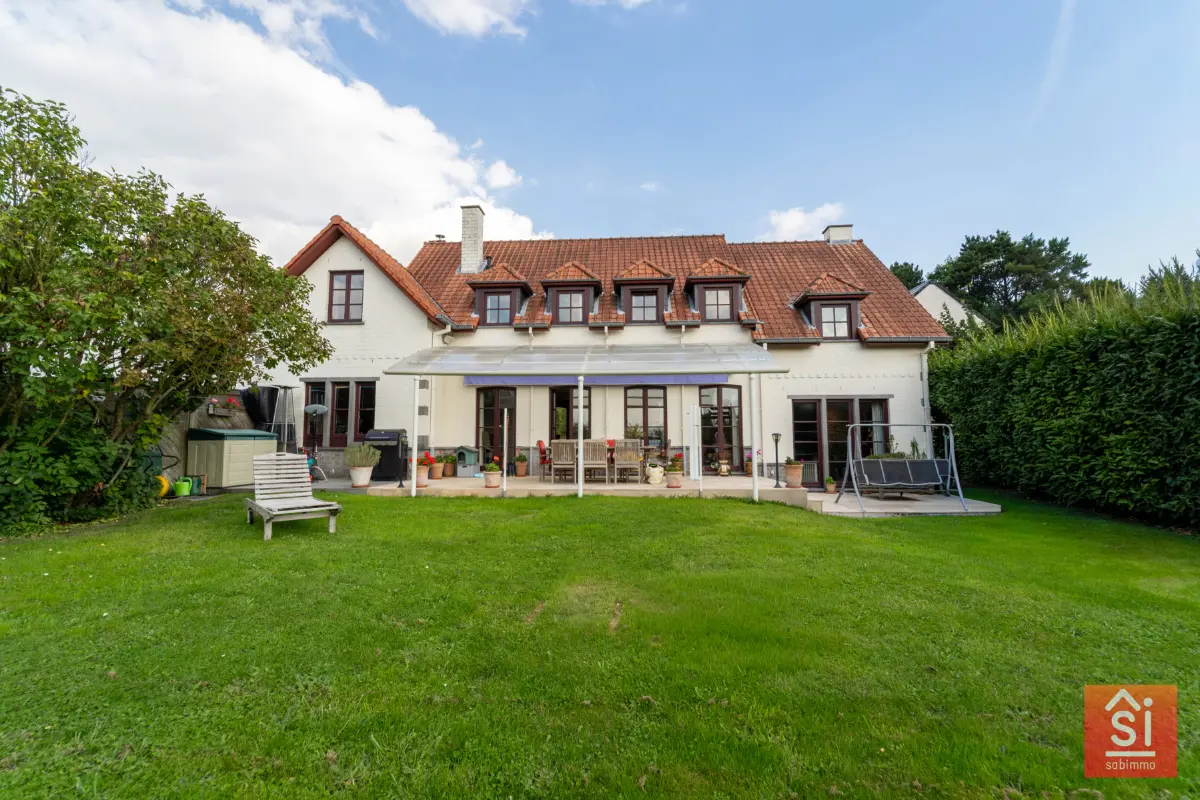 Villa te  koop in Chaumont-Gistoux 1325 780000.00€ 4 slaapkamers 285.00m² - Zoekertje 605405