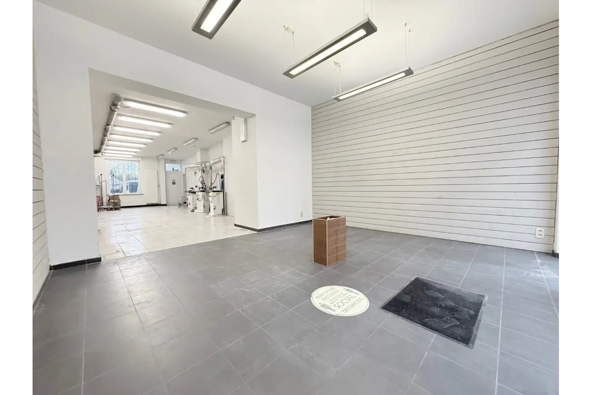 Commerce à  à Genappe 1470 1200.00€  chambres 107.00m² - Annonce 605823